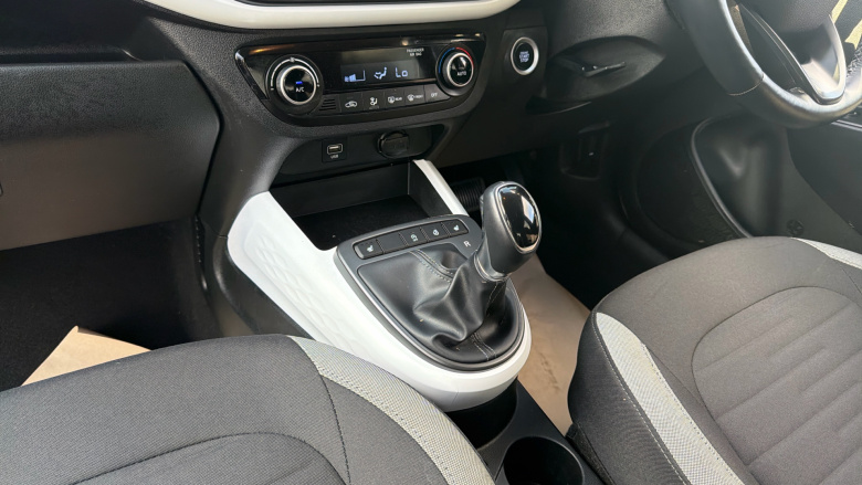 Hyundai i10 1.2 MPi Premium 5dr Auto Petrol Hatchback